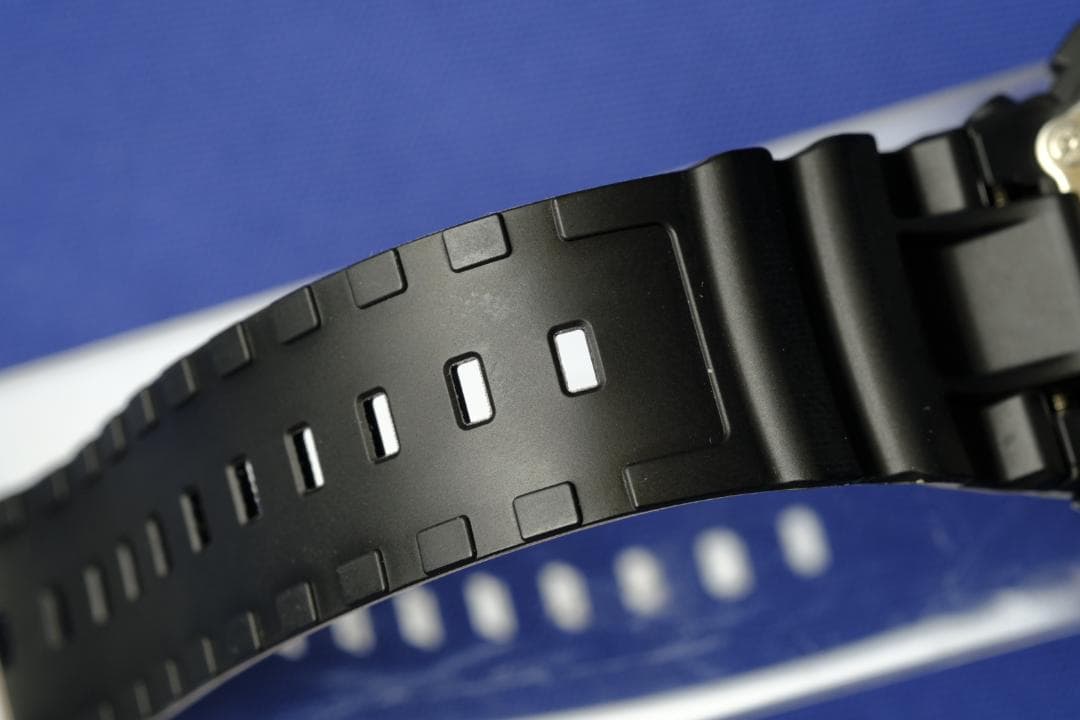 【綺麗】CASIO G-SHOCK AWG-M100A 電波ソーラー (199)