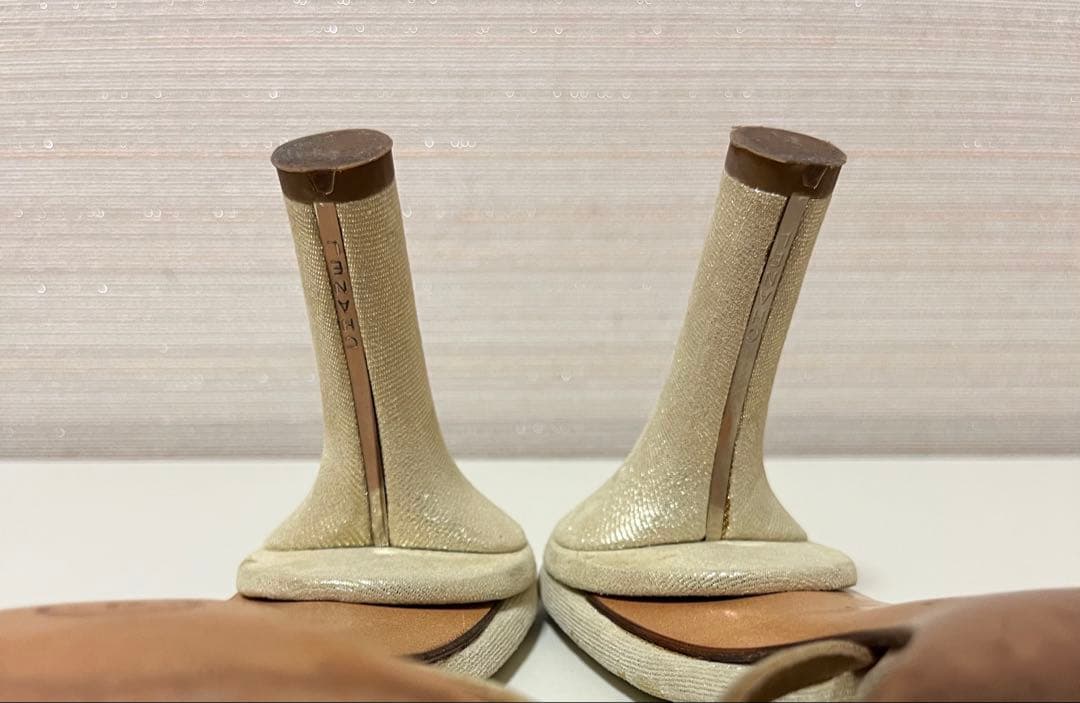 d*4様 CHANEL (シャネル) 希少 シェル カメリア ヒールサンダル 3