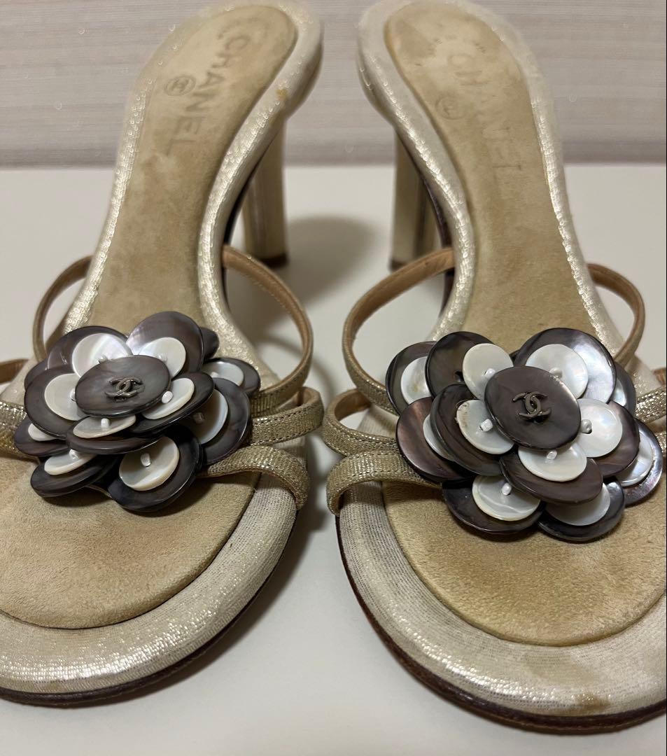 d*4様 CHANEL (シャネル) 希少 シェル カメリア ヒールサンダル 3