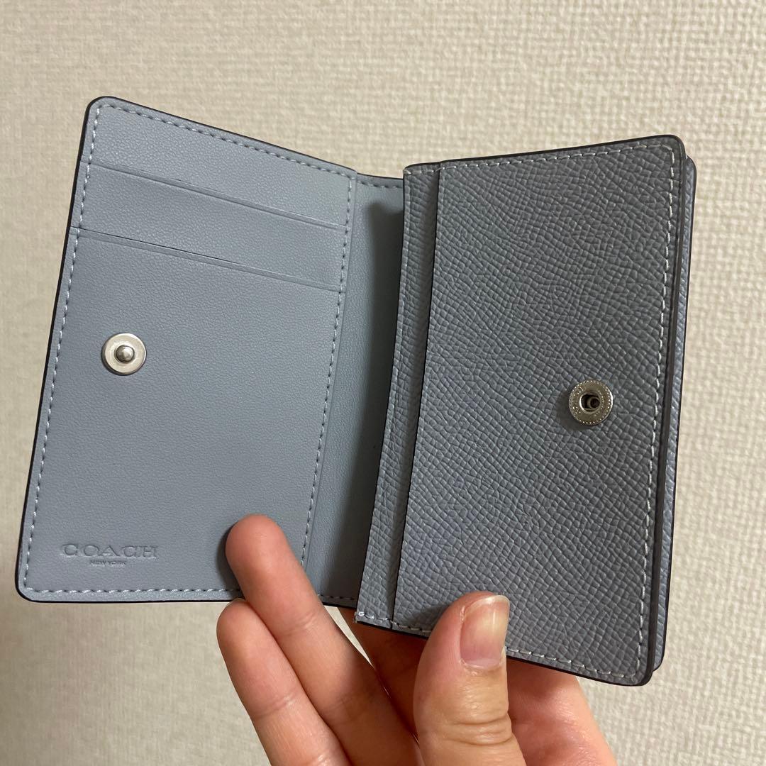 美品　コーチ　エッセンシャル ビジネス　カードケース ベージュ レザー　名刺入れ