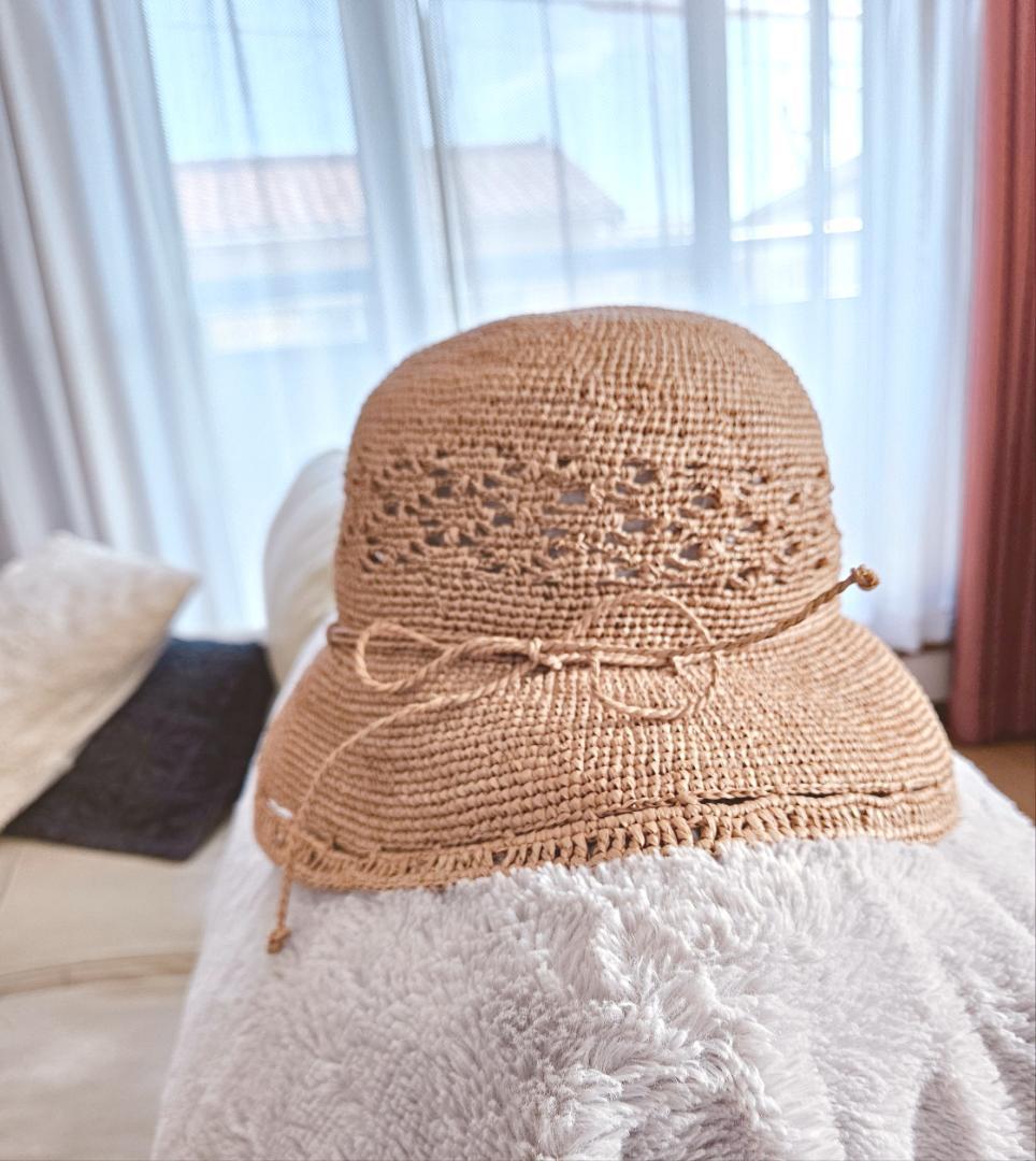 ◆ヘレンカミンスキー【未使用】レアなラフィアハット 一点もの！4万 プリム幅8㎝