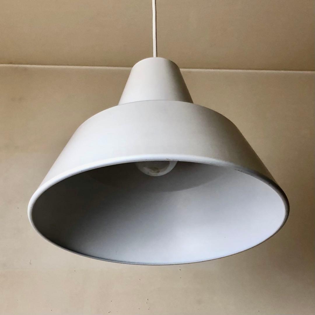 デンマーク　北欧ビンテージ　ミルキーホワイト　ペンダントランプ