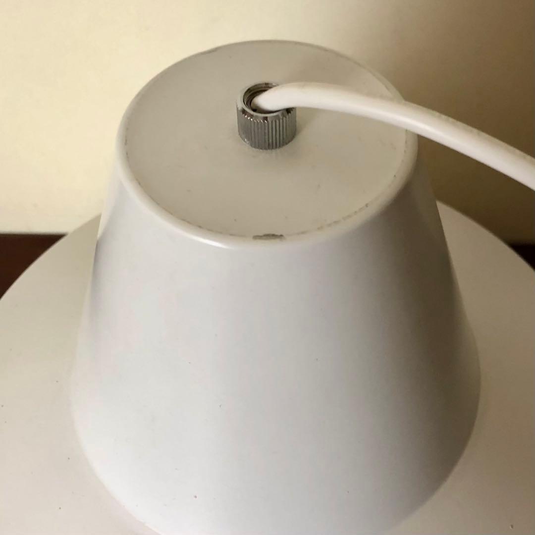 デンマーク　北欧ビンテージ　ミルキーホワイト　ペンダントランプ