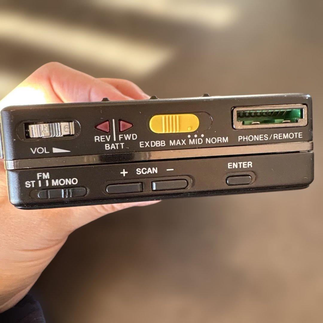 SONY WM-F702 ラジオカセットプレーヤー