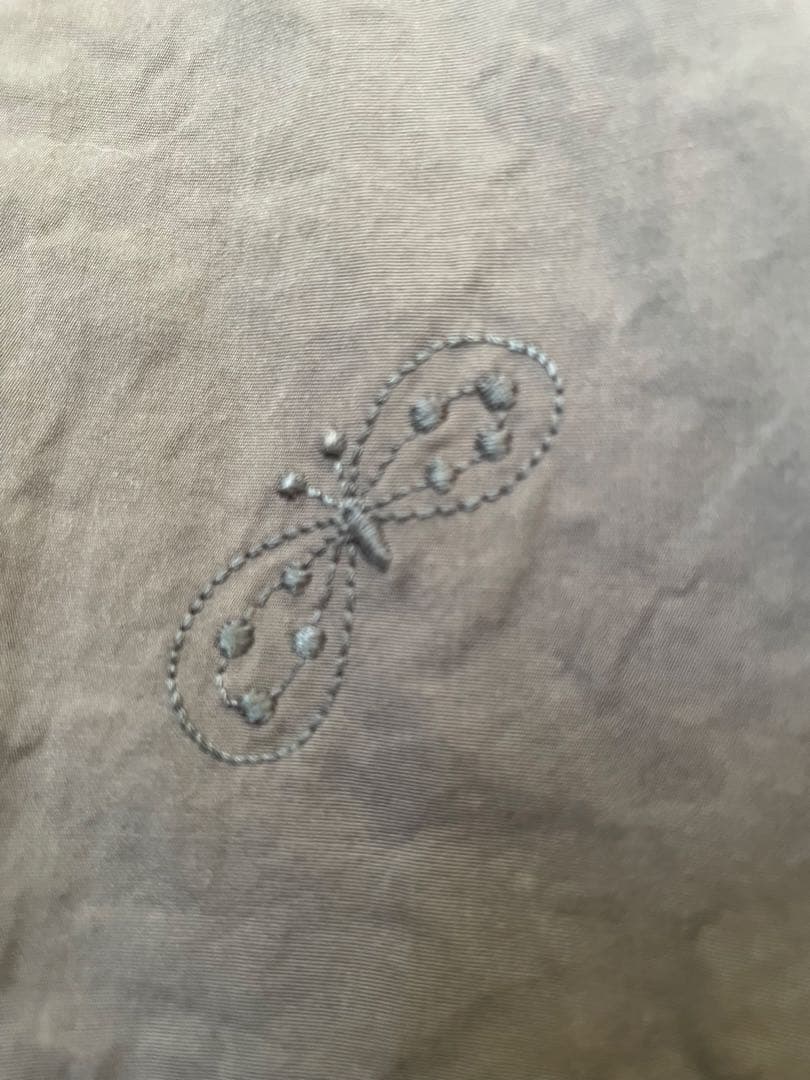 美品　ミナペルホネン　choucho タックテーパード　パンツ　38