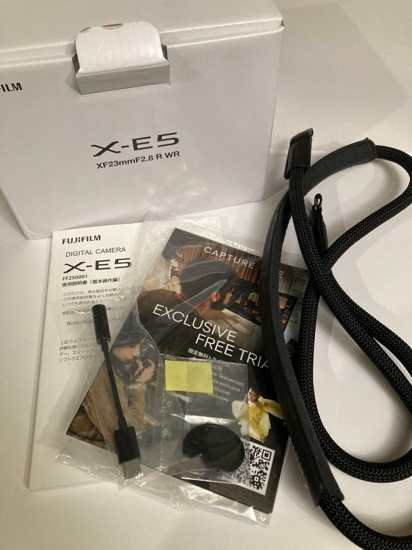 【美品】x-e5 & 純正F2のレンズ