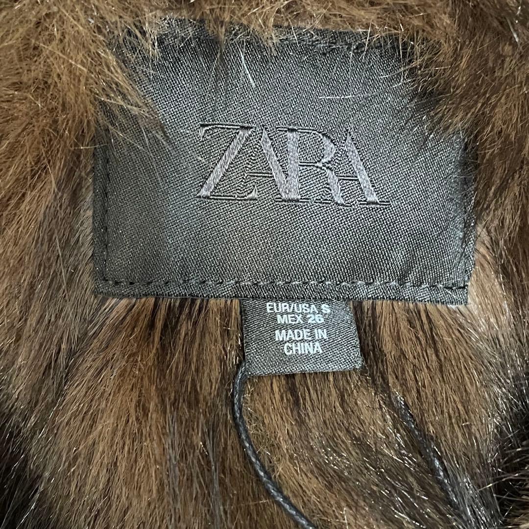 専用ページです　新品 ZARA エコファー ムートン風 花柄刺繍コート