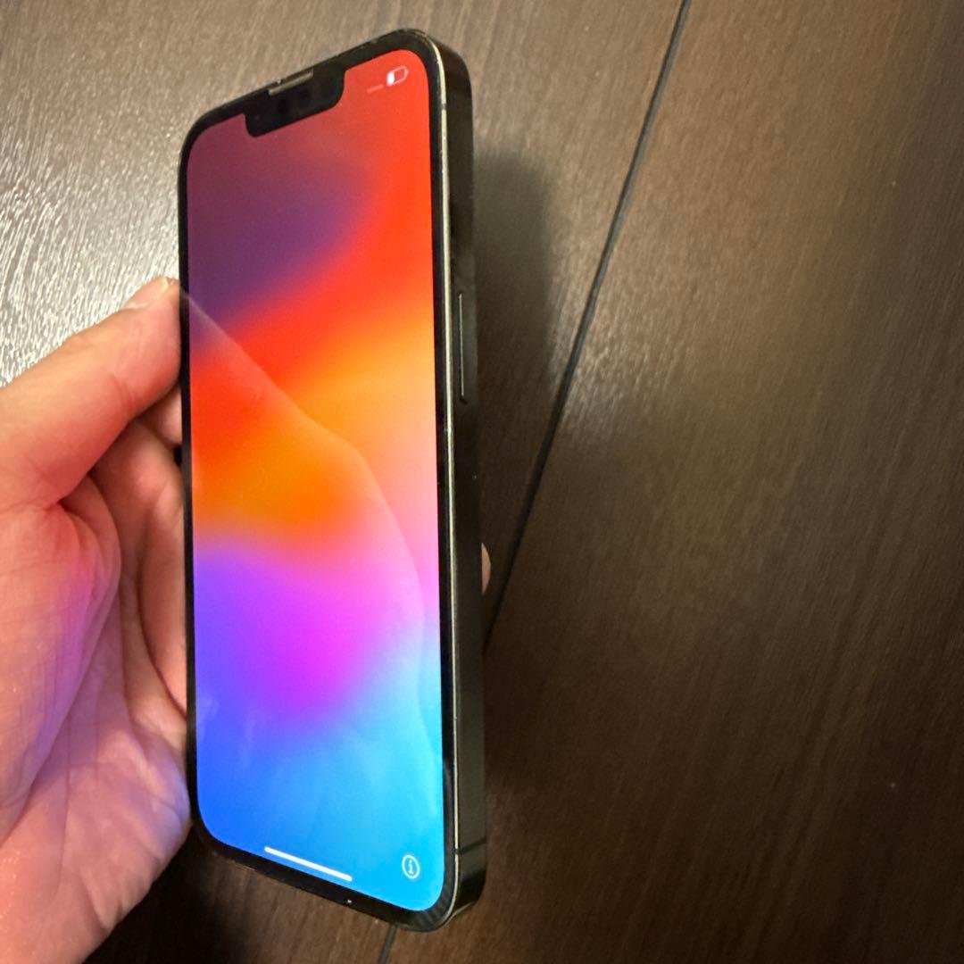 スマートフォン本体 ブラック 画面に傷あり