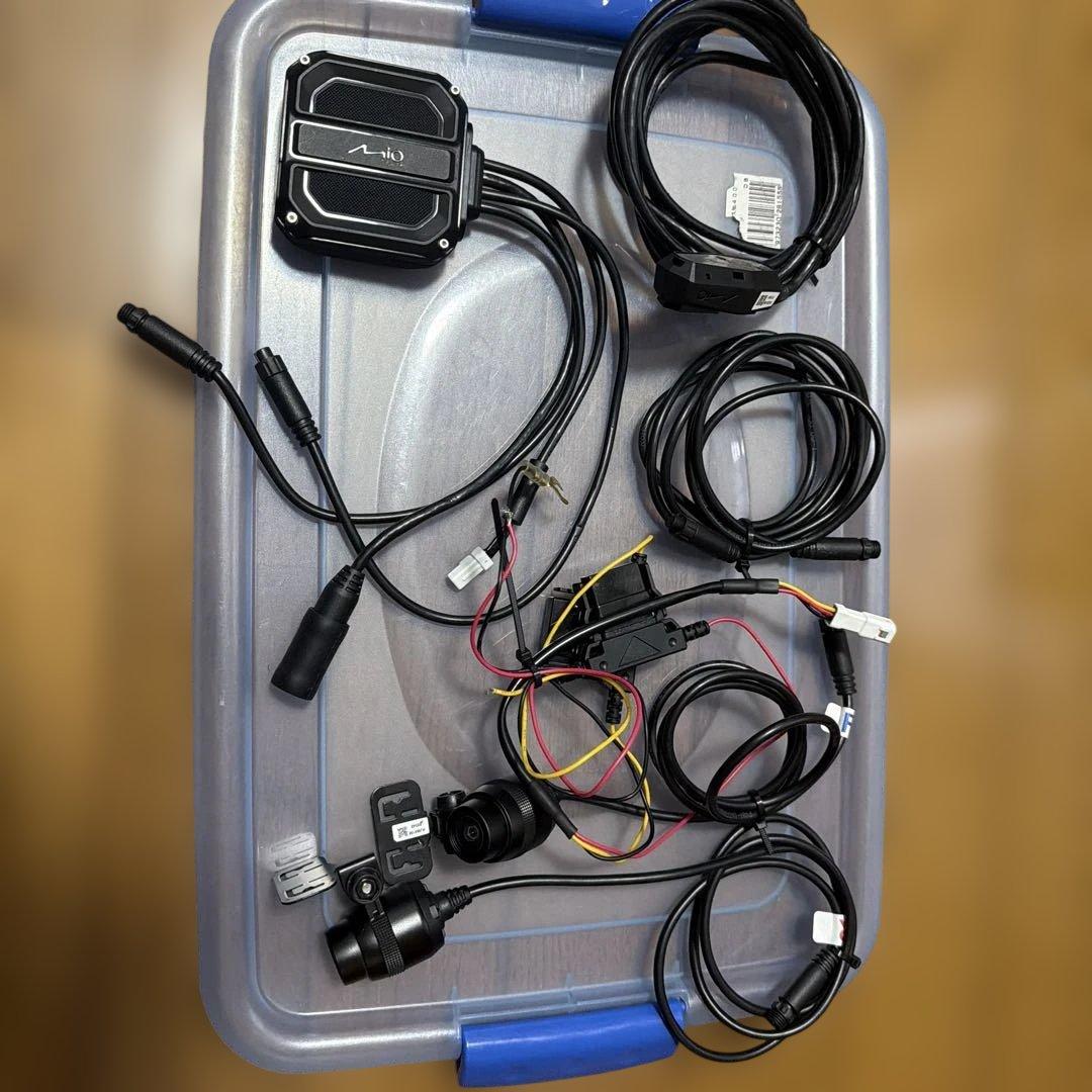 最新ドライブレコーダー デイトナ MiVue M820WD 超美品GPS駐車監視