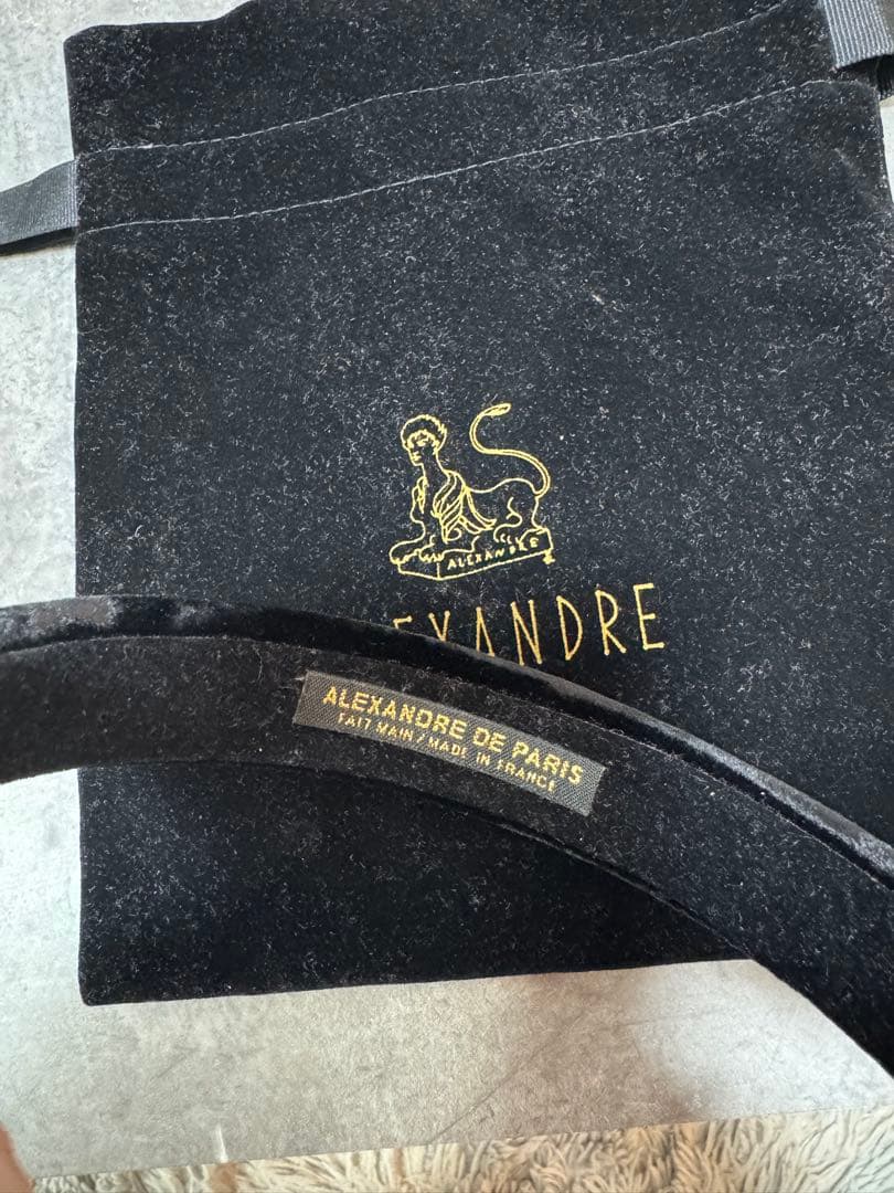 ALEXANDRE DE PARIS ブラック　カチューシャ　2.5cm