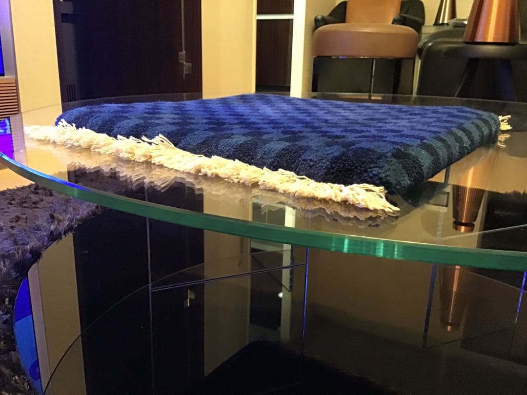 極美品　カッシーナ本店購入　ムニ　muni チェアラグ