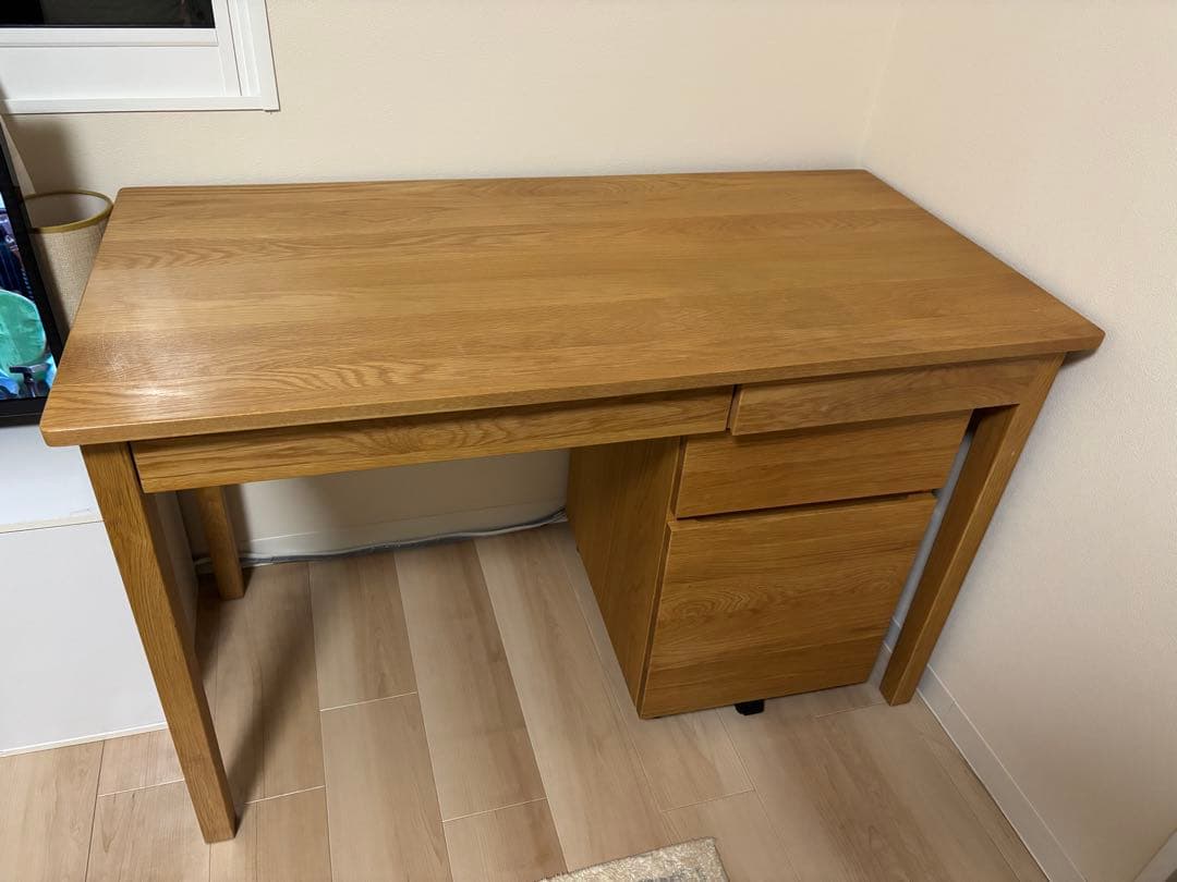 無印良品　オーク材デスク