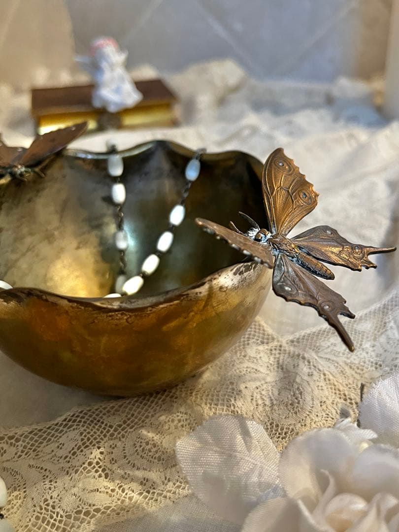 ◆フランスアンティーク｜希少な蝶の小物入れブロンズ深めボウル型彫刻シルバートレイ
