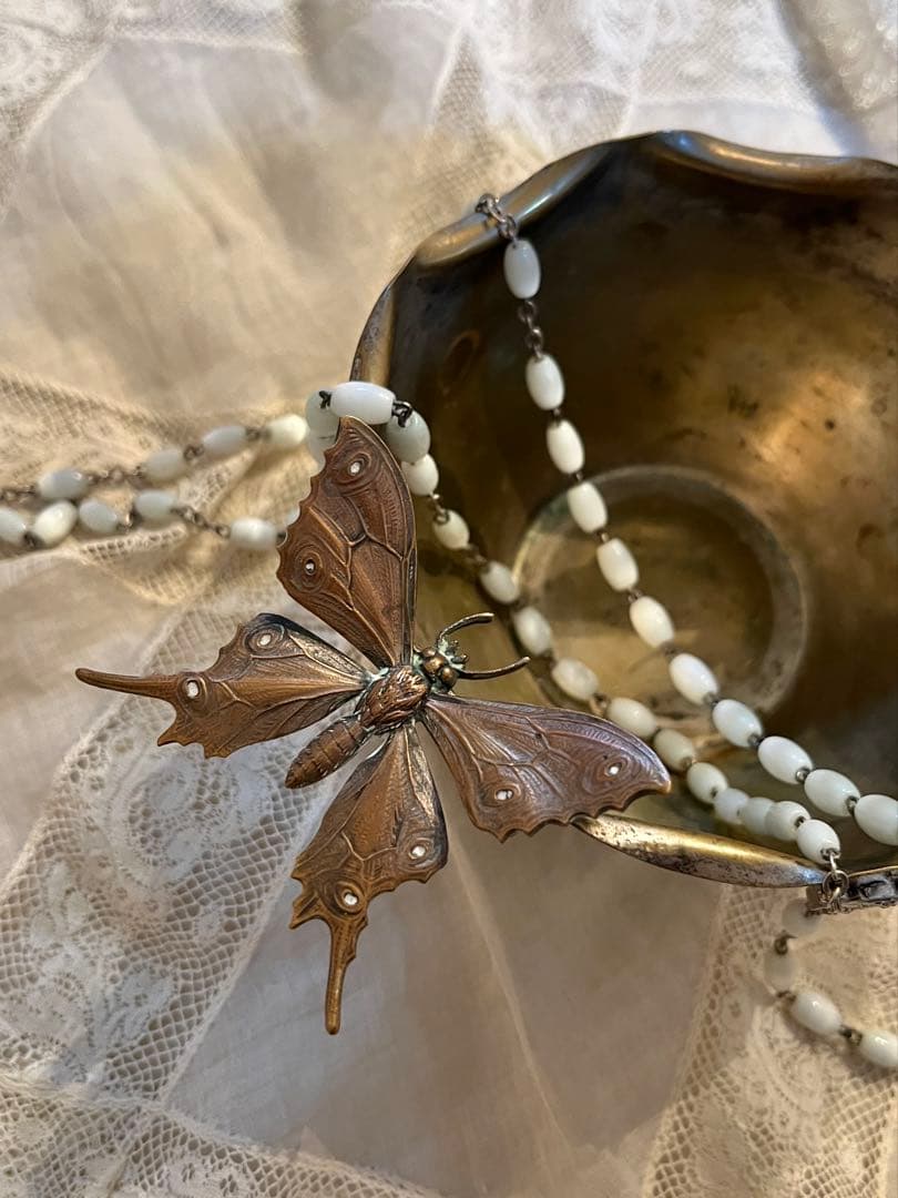 ◆フランスアンティーク｜希少な蝶の小物入れブロンズ深めボウル型彫刻シルバートレイ