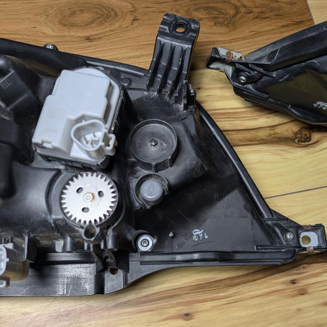 日野 HINO 純正 ヘッドライト 左右 デュトロ LED R3 令和3年取外し