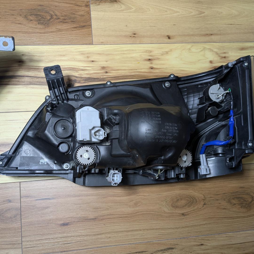 日野 HINO 純正 ヘッドライト 左右 デュトロ LED R3 令和3年取外し