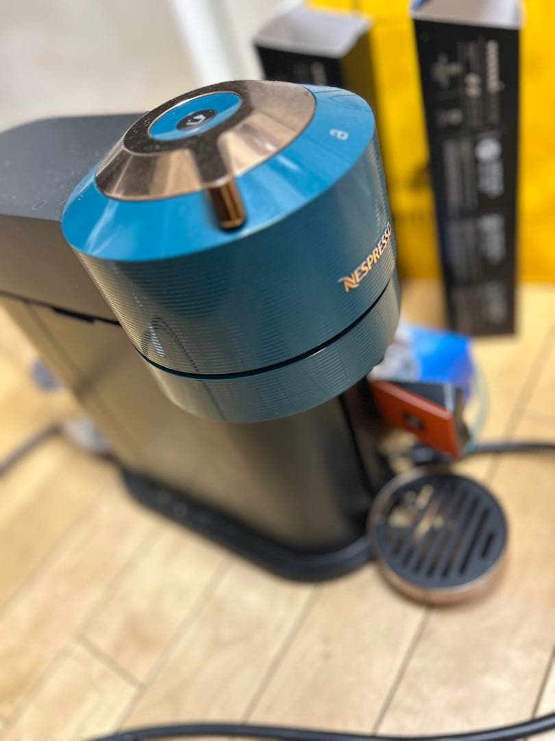 Nespresso コーヒーメーカー 限定色