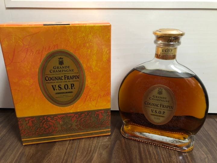 未開栓　COGNAC FRAPIN V.S.O.P. ブランデー　古酒　70cl