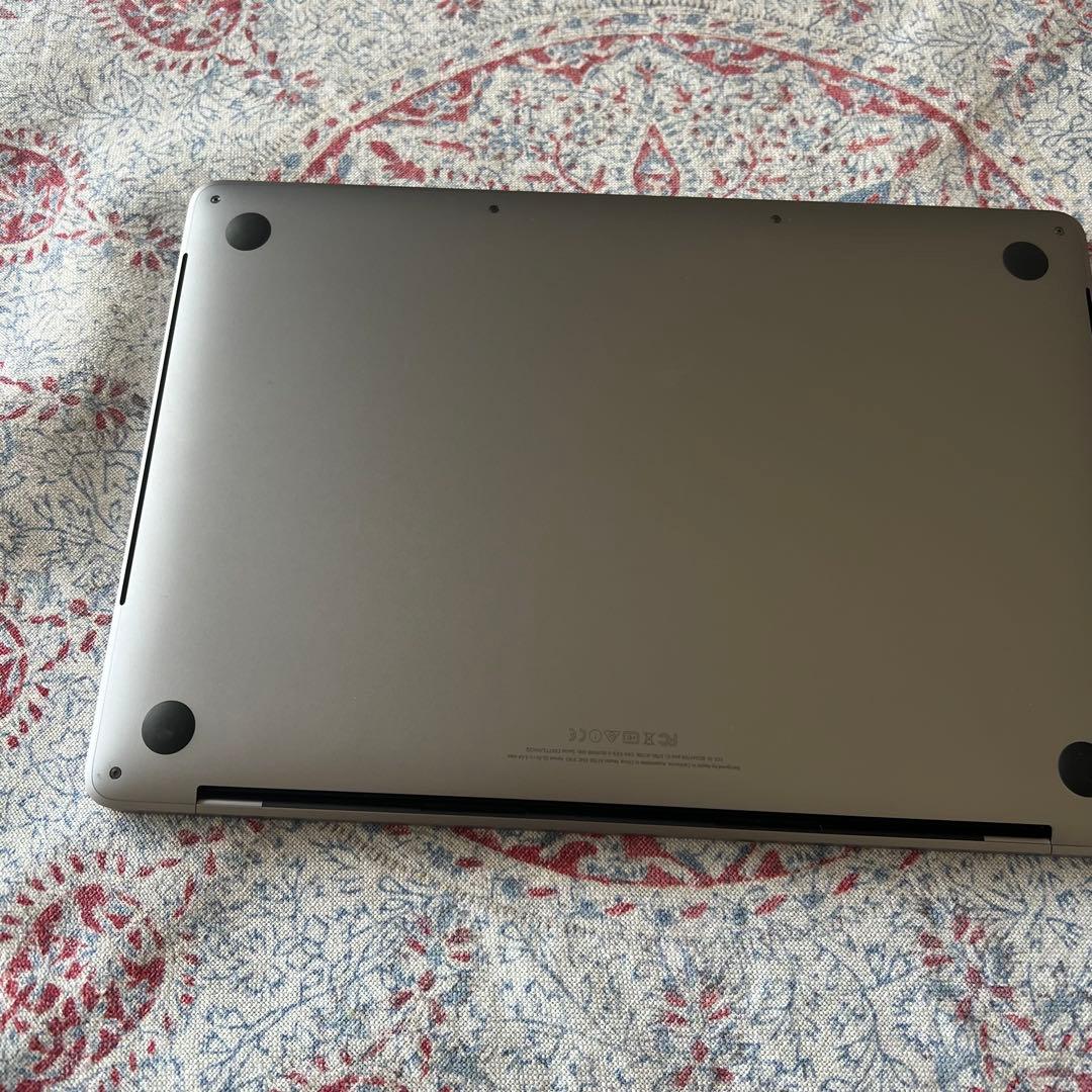 MacBook Pro 2017 16GB 256GB タッチバー搭載