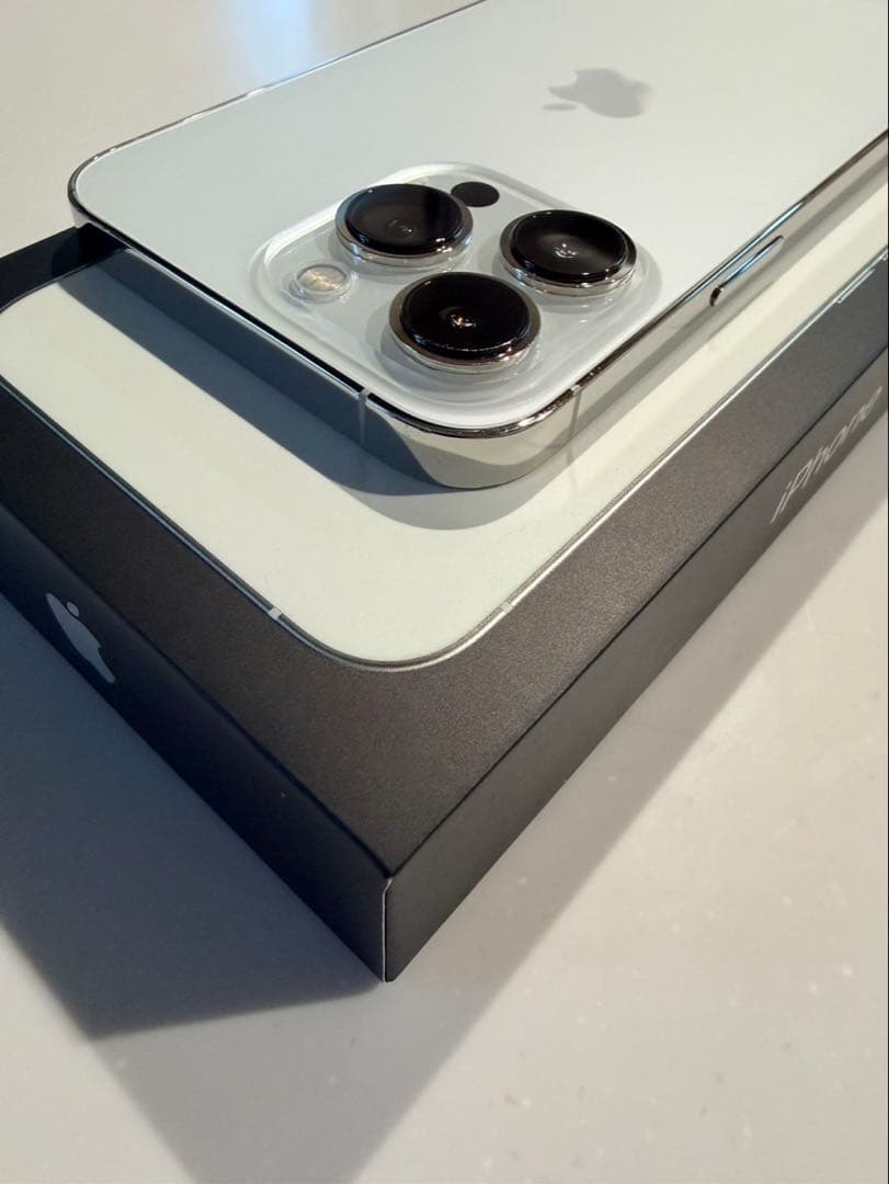 MadoPutra iPhone 13 Pro 256GB ホワイト