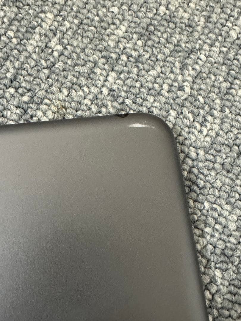 iPad 第7世代　32GB スペースグレイ