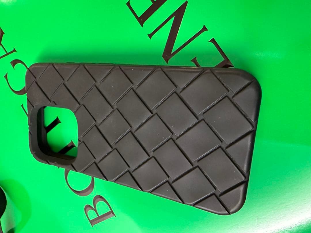 Bottega Veneta iPhone16pro用ケースブラック