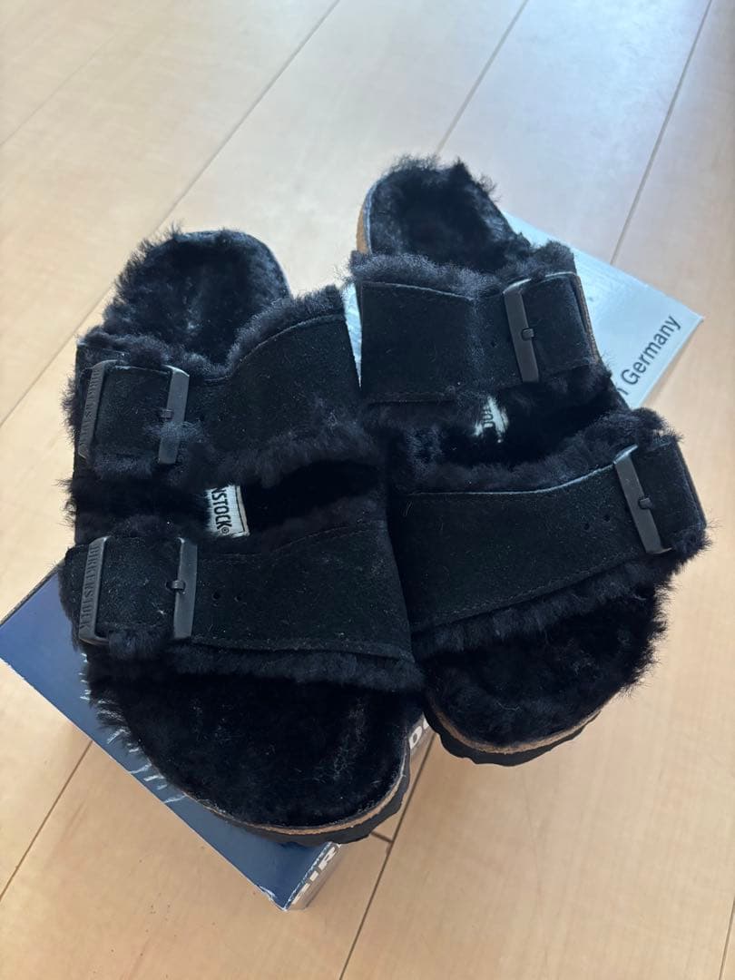 Birkenstock 黒 ファーサンダルARIZONAアリゾナファーライナー