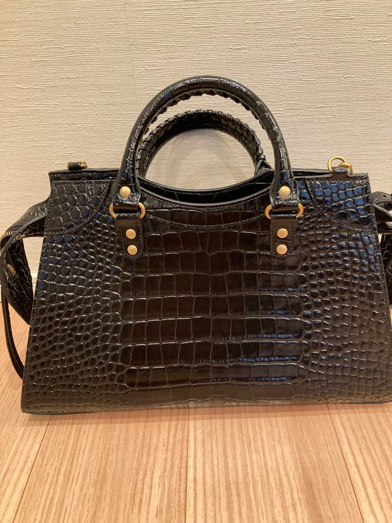 バレンシアガ　バッグ