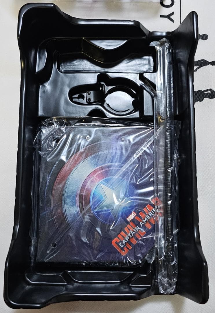 ホットトイズ ファルコン シビル・ウォー キャプテン・アメリカ