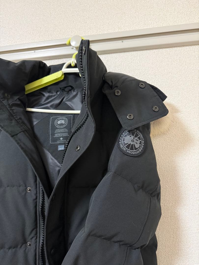 カナダグース　ダウンジャケット　ブラックレーベル