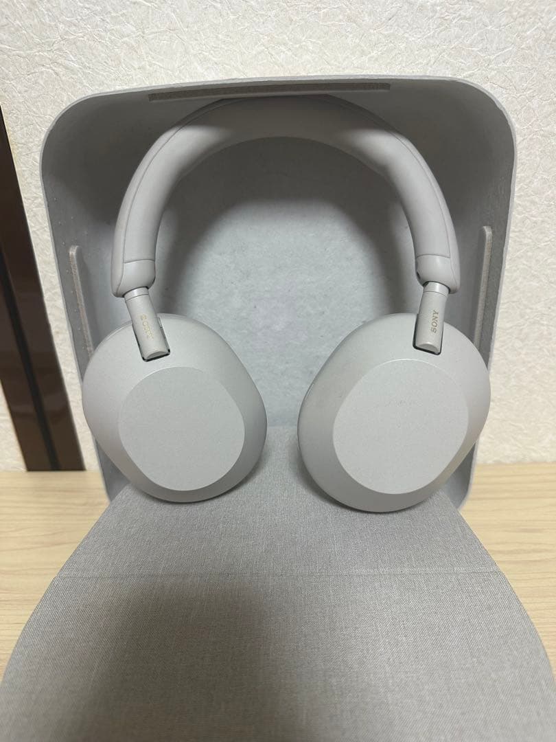 SONYワイヤレスヘッドホンWH-1000X M5
