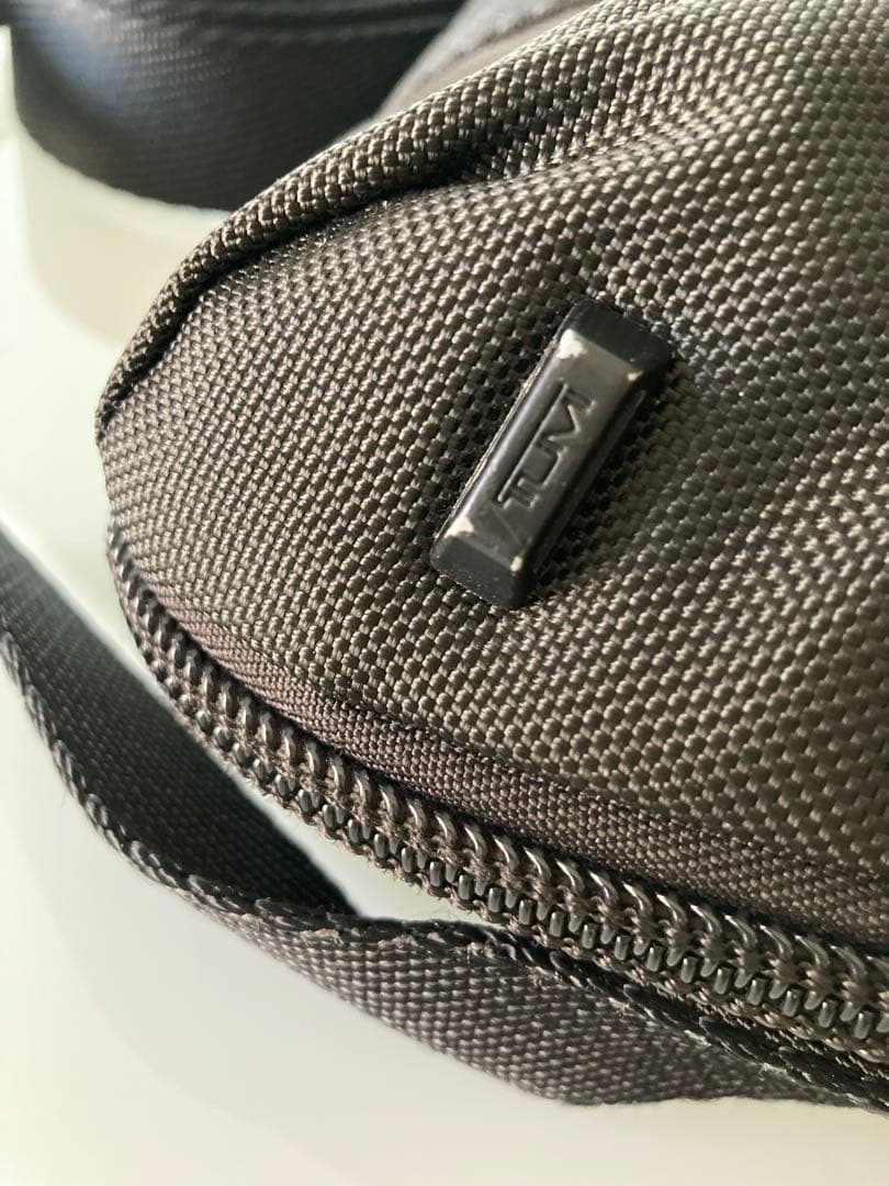 【美品】トゥミ TUMI ALPHA BRAVO ショルダーバッグ