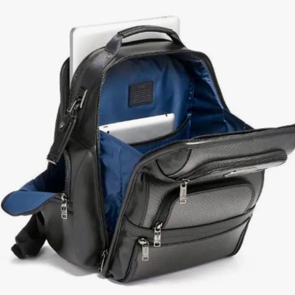 【美品】トゥミ リュック ALPHA3 カーボンレザー ビジネス 正規品