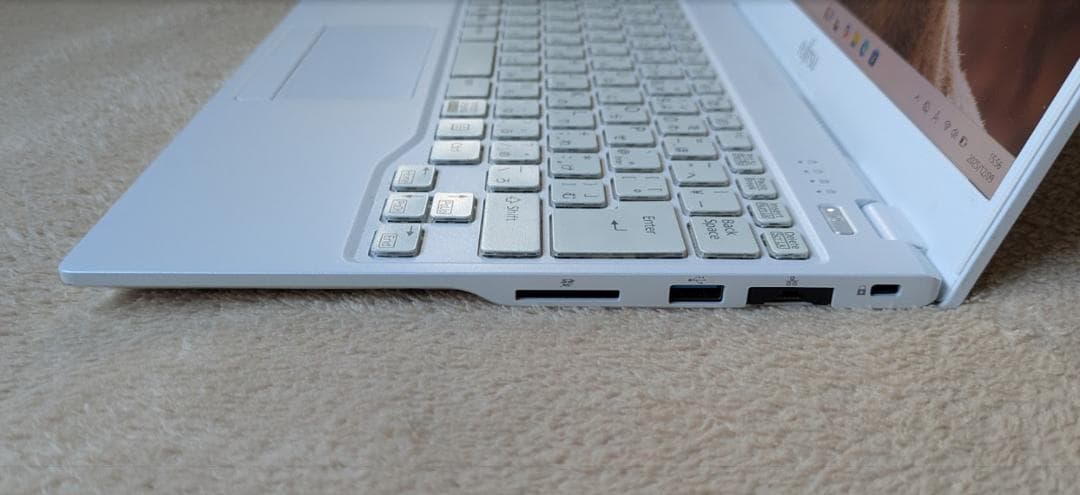 FMV LIFEBOOK【美品】