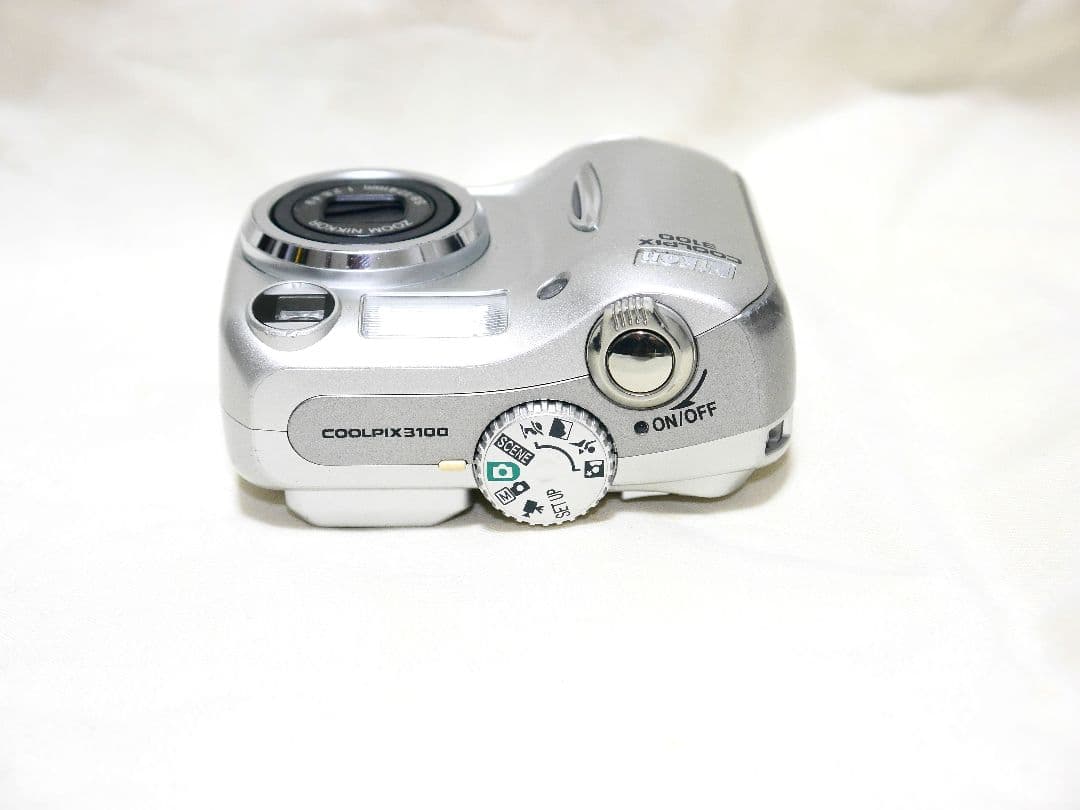 Nikon COOLPIX 3100 コンパクトデジタルカメラ