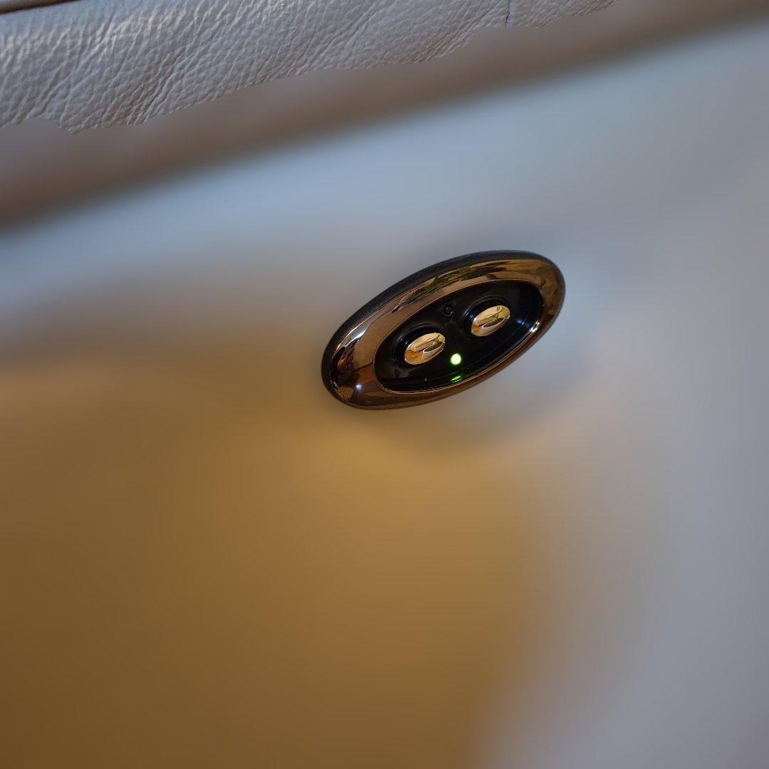 お値下げ　レザーソファー電動リクライニング　2024年購入　2/6まで