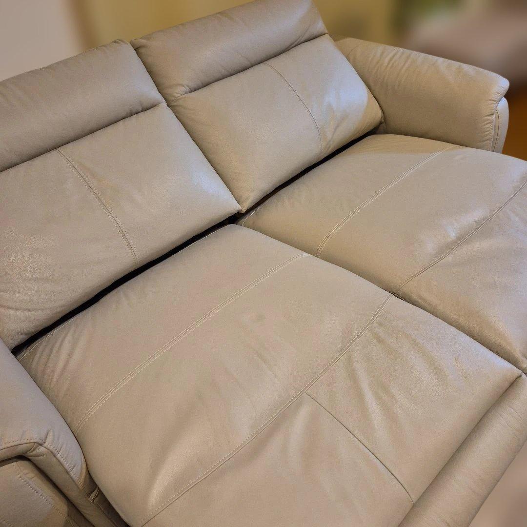 お値下げ　レザーソファー電動リクライニング　2024年購入　2/6まで