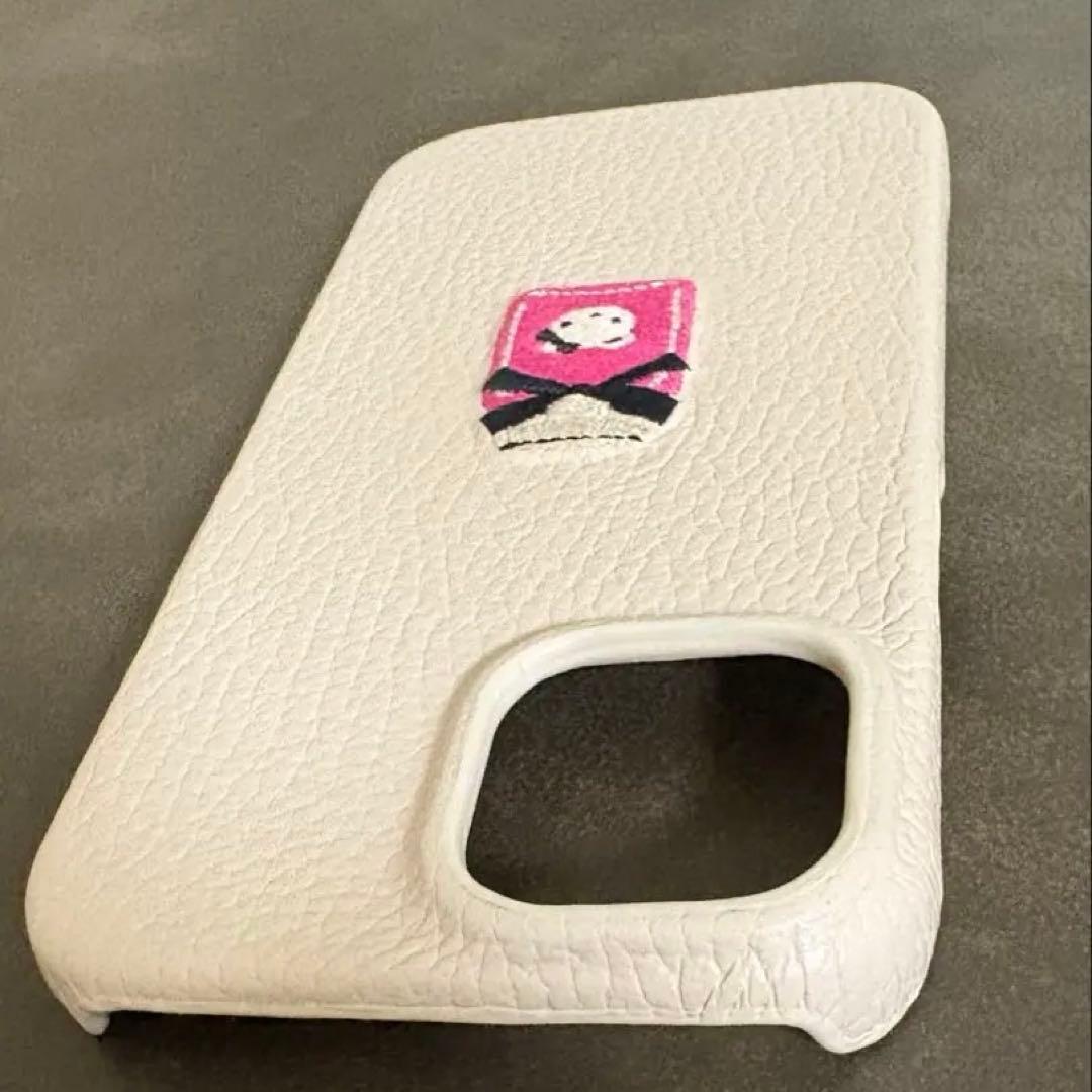 美品　ファミリア　スマホケース　iPhone15