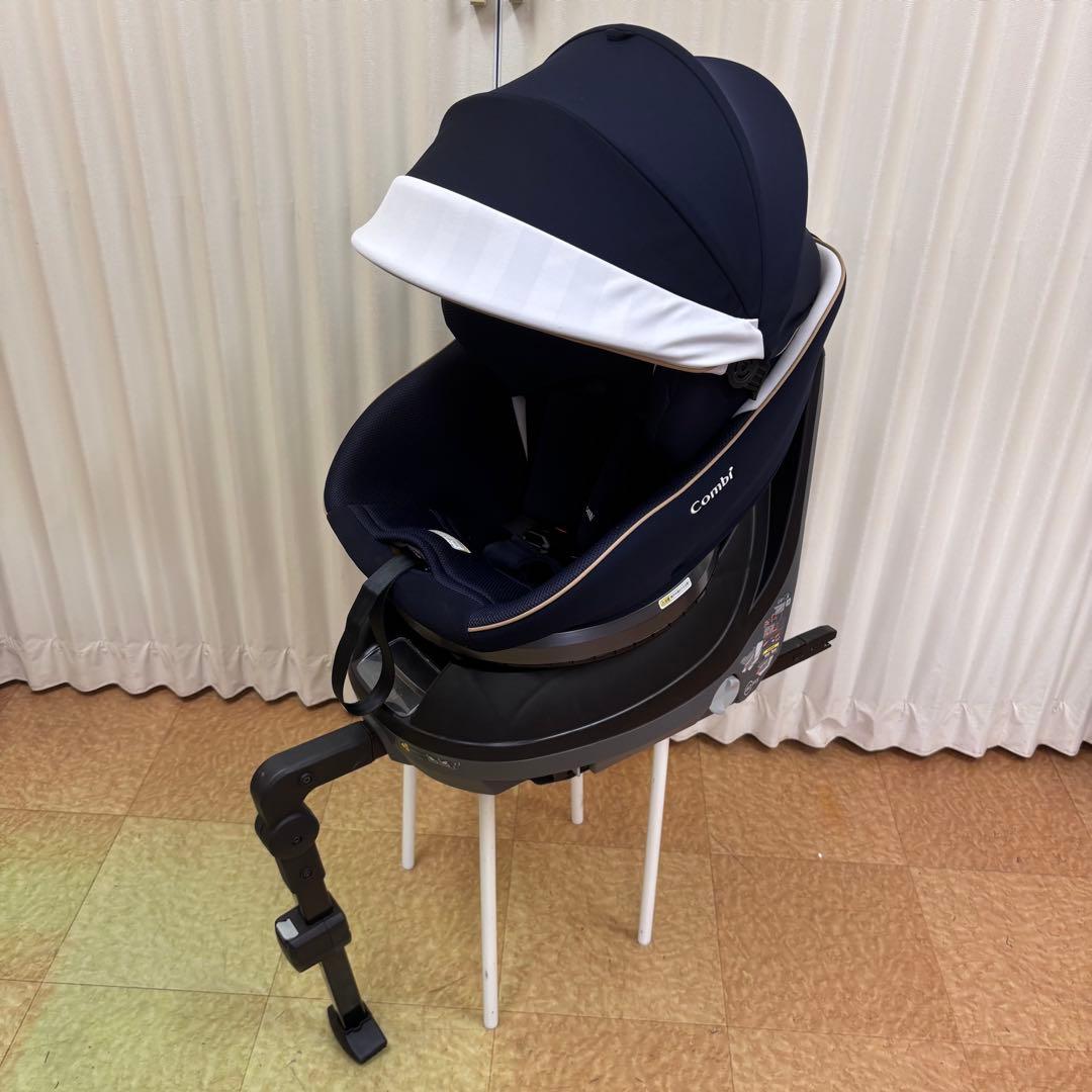 クリーニング済　☆美品☆　コンビ　クルムーヴ　ISOFIX　エッグショック　紺