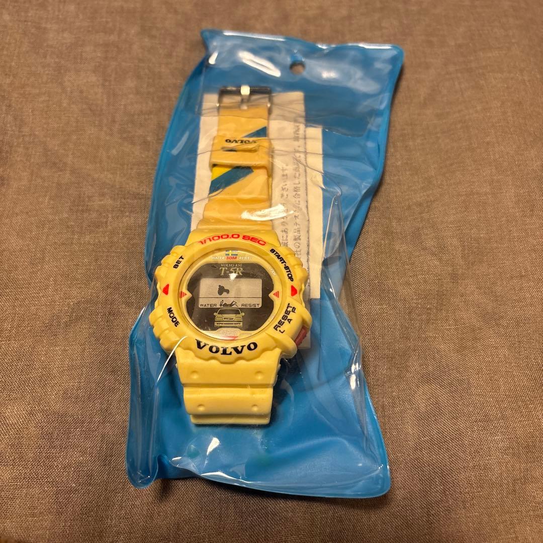 VOLVO T-5R デジタル腕時計　ノベルティ未使用