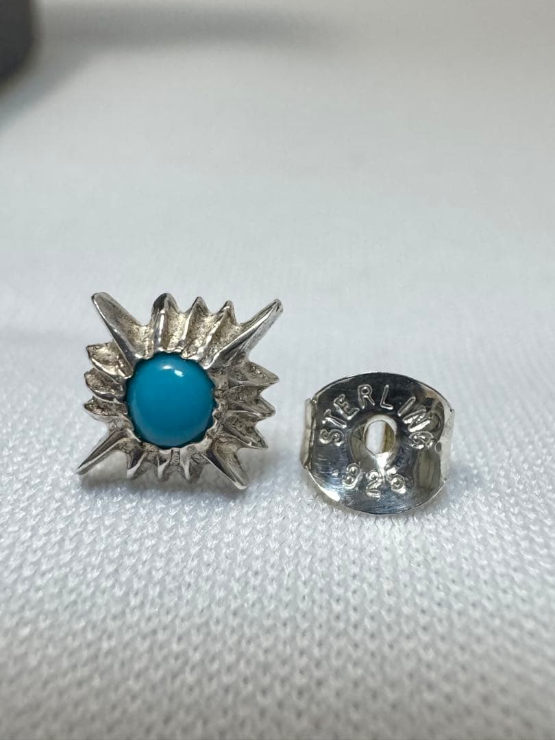 アリゾナフリーダム　ピアス　ターコイズ