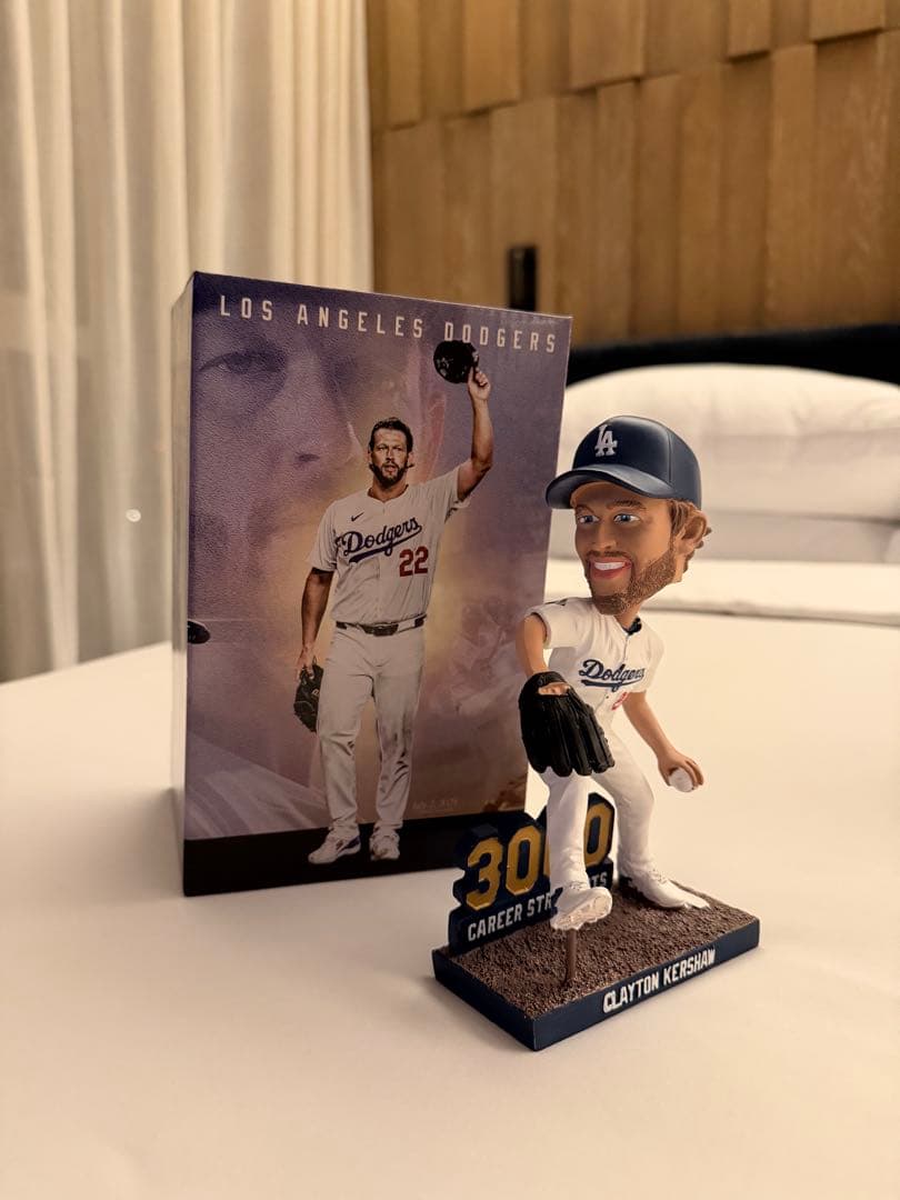 ロサンゼルス・ドジャース クレイトン・カーショー 3000奪三振記念ボブルヘッド