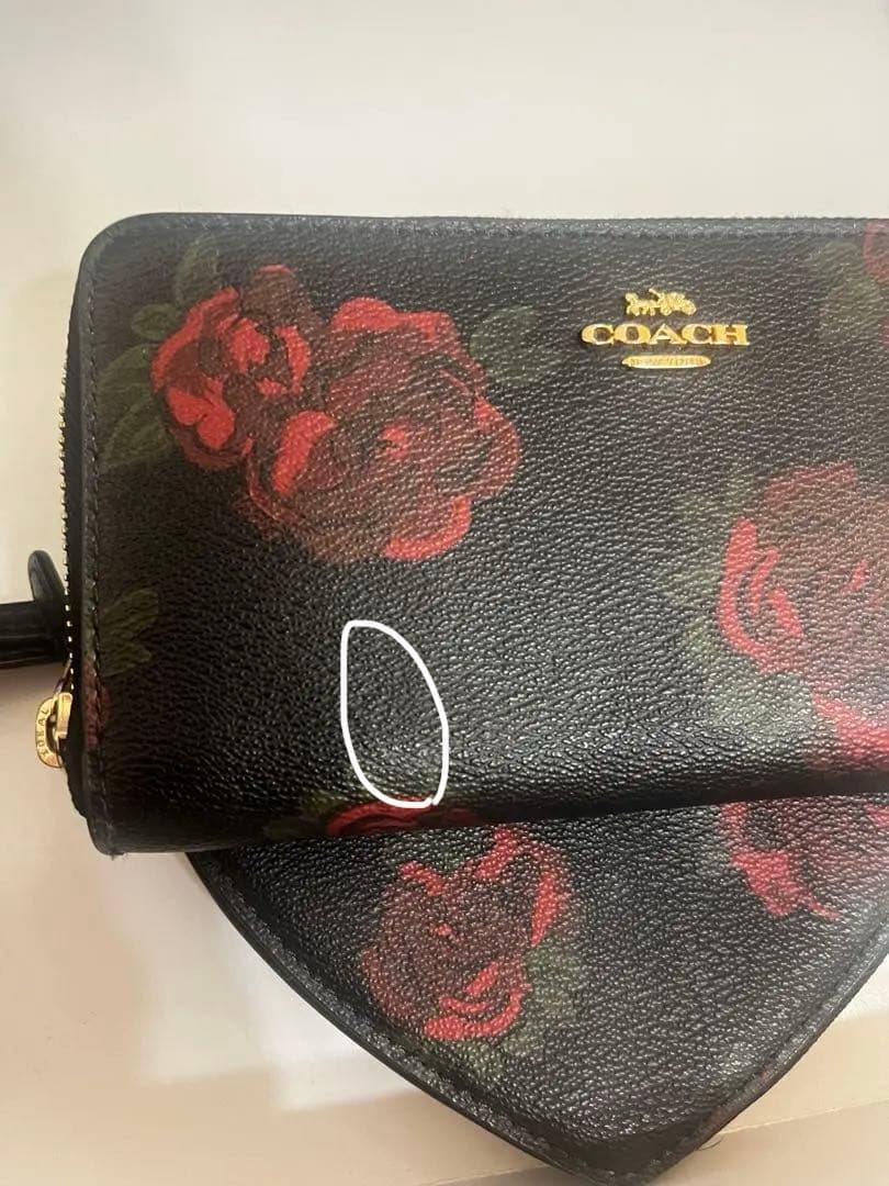 coach長財布&ハート型ポーチ