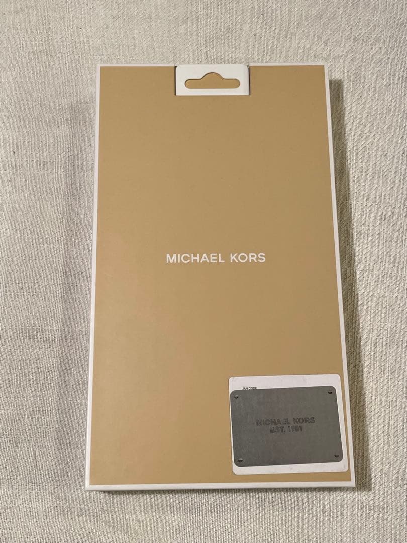【新品】MICHAEL KORS iPhone 15ケース・紙袋・保証書付き