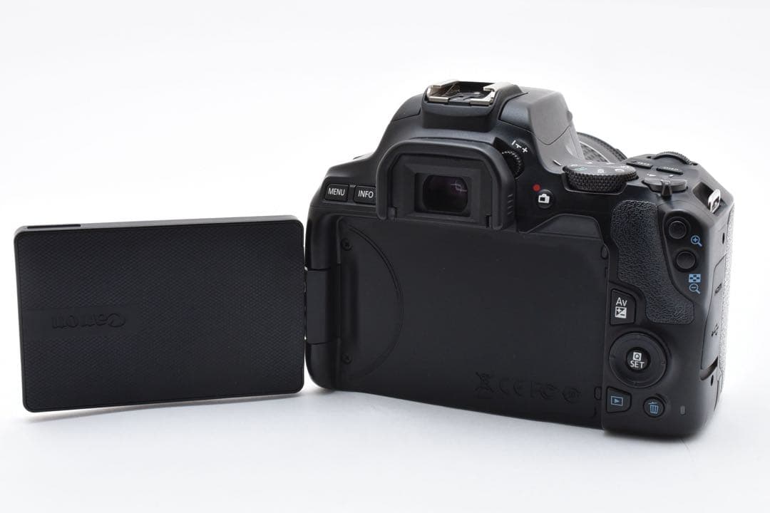 デジタルカメラ Canon EOS Kiss X10 / CANON EF 28-80mm