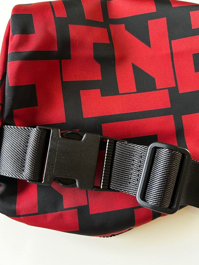 未使用Longchamp ロンシャン ル プリアージュボディバッグウエストポーチ