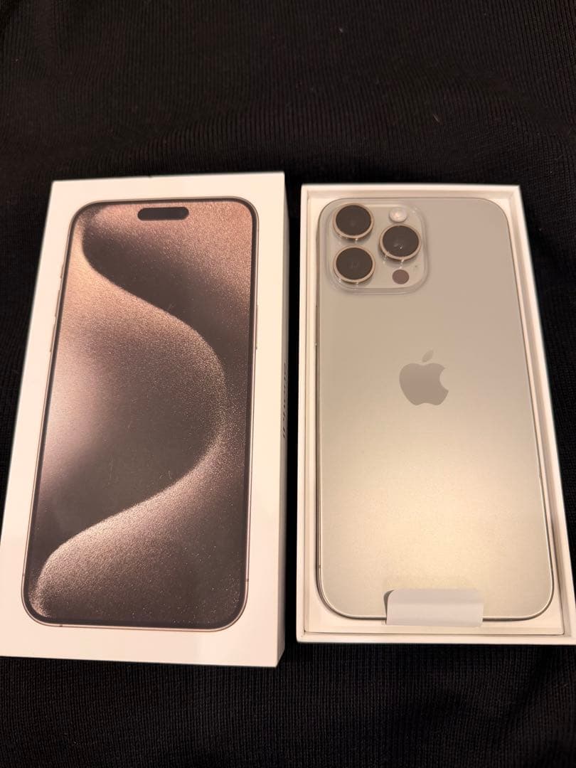 Apple iPhone 15 Pro Max チタニウム 本体