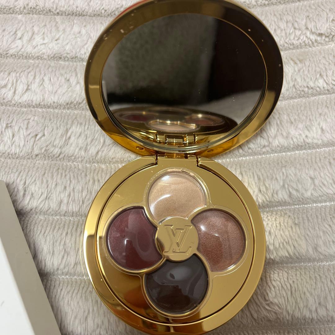 Louis Vuitton アイシャドウパレット　896 LVオンブル