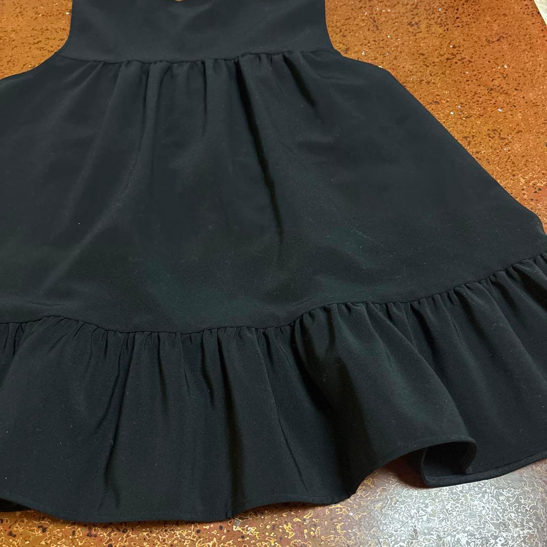 yori サイズF フリル付きポケットの黒ベスト