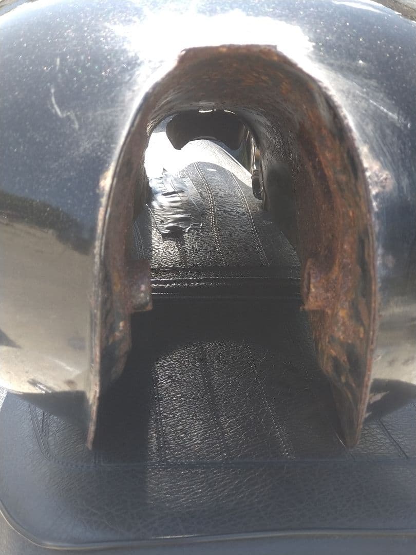 YAMAHA タンク 黒/金